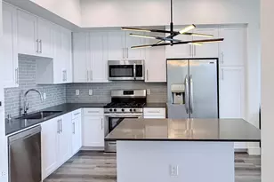 7300 E Earll Dr, Scottsdale, AZ 85251 - Photo 2