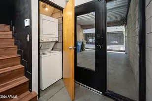 537 E Willetta St, Phoenix, AZ 85004 - Photo 8