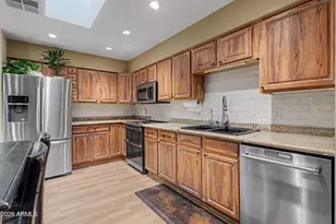 633 N Dustin Ln, Chandler, AZ 85226 - Photo 6
