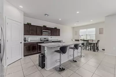 36627 W San Capistrano Avenue, Maricopa, AZ 85138 - Photo 10