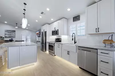 7824 W Julie Drive, Glendale, AZ 85308 - Photo 6