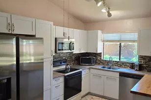 6439 E Grandview Dr, Scottsdale, AZ 85254 - Photo 6
