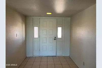 10624 W Griswold Road, Peoria, AZ 85345 - Photo 4