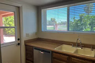10624 W Griswold Rd, Peoria, AZ 85345 - Photo 10
