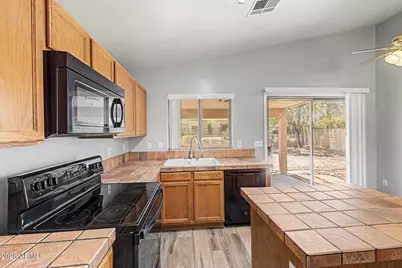 905 E Potter Drive, Phoenix, AZ 85024 - Photo 18