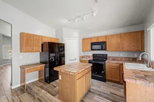905 E Potter Dr, Phoenix, AZ 85024 - Photo 22