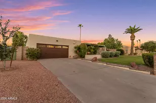 6409 S Hazelton Ln, Tempe, AZ 85283 - Photo 2