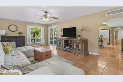 6409 S Hazelton Lane, Tempe, AZ 85283 - Photo 20