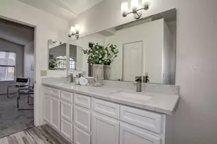 4435 E Amberwood Dr, Phoenix, AZ 85048 - Photo 10