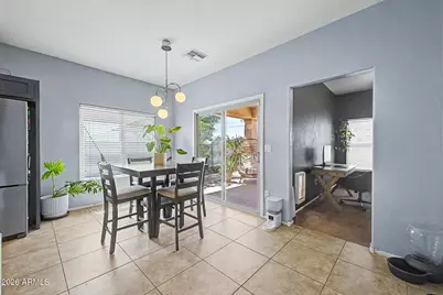 2544 E Marguerite Avenue, Phoenix, AZ 85040 - Photo 6