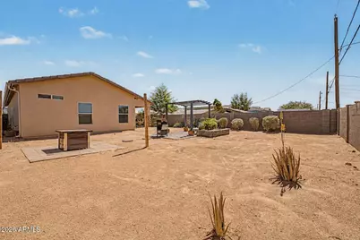 2544 E Marguerite Avenue, Phoenix, AZ 85040 - Photo 12