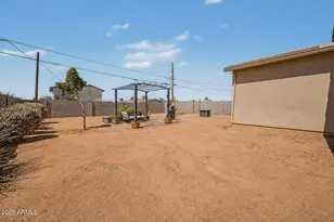 2544 E Marguerite Ave, Phoenix, AZ 85040 - Photo 14