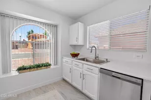 2923 E Muirwood Dr, Phoenix, AZ 85048 - Photo 6