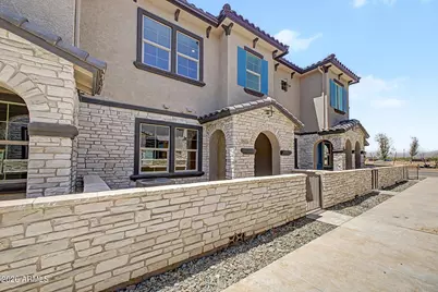 13975 W Luke Parkway #143, Surprise, AZ 85374 - Photo 2