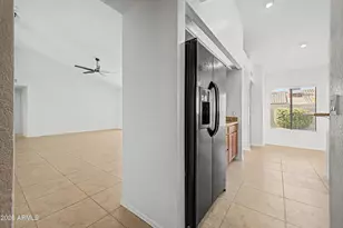 7810 W Bloomfield Rd, Peoria, AZ 85381 - Photo 14