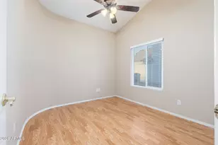 4139 E Siesta Ln, Phoenix, AZ 85050 - Photo 14