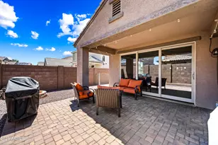 12118 W Hide Trail, Peoria, AZ 85383 - Photo 10