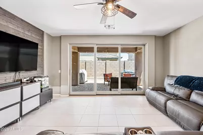 12118 W Hide Trail, Peoria, AZ 85383 - Photo 18
