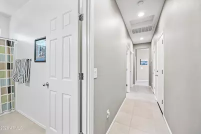 12118 W Hide Trail, Peoria, AZ 85383 - Photo 34