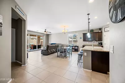 12118 W Hide Trail, Peoria, AZ 85383 - Photo 10