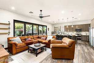 4008 E Lariat Ln, Phoenix, AZ 85050 - Photo 6