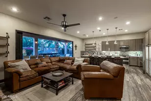 4008 E Lariat Ln, Phoenix, AZ 85050 - Photo 30