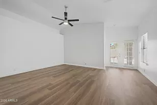 8868 W Laurel Ln, Peoria, AZ 85345 - Photo 4