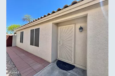 629 N Kenneth Place, Chandler, AZ 85226 - Photo 2