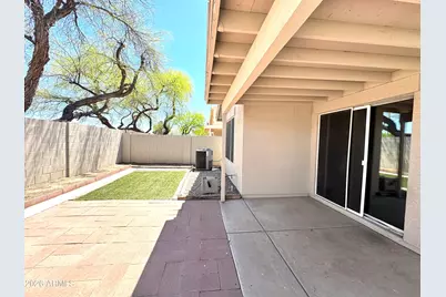 629 N Kenneth Place, Chandler, AZ 85226 - Photo 22