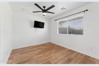2502 E Beryl Avenue, Phoenix, AZ 85028 - Photo 32