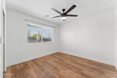2502 E Beryl Avenue, Phoenix, AZ 85028 - Photo 30