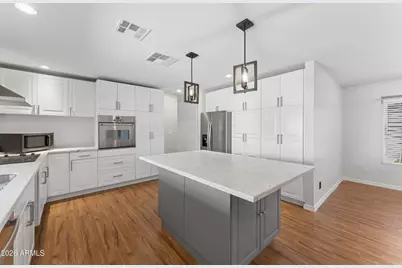 2502 E Beryl Avenue, Phoenix, AZ 85028 - Photo 16