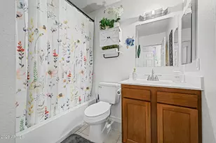 9036 W Royal Palm Rd, Peoria, AZ 85345 - Photo 18