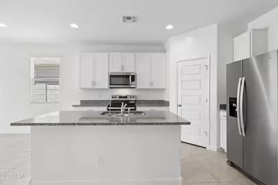 5447 E Darwin Drive, San Tan Valley, AZ 85140 - Photo 6