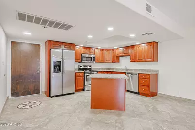 7920 E Camelback Road #111, Scottsdale, AZ 85251 - Photo 6