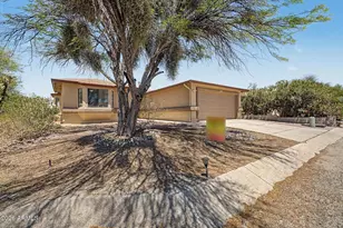 3068 S Giovana Dr, Tucson, AZ 85730 - Photo 2
