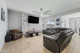 43703 W Acacia Ave, Maricopa, AZ 85138 - Photo 2