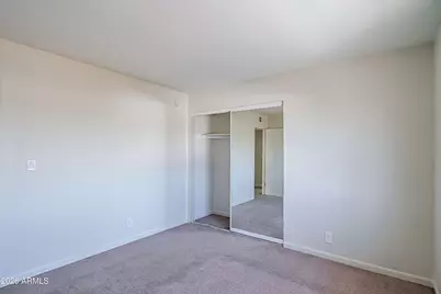 1237 E Lawrence Lane, Phoenix, AZ 85020 - Photo 14