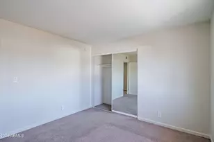 1237 E Lawrence Ln, Phoenix, AZ 85020 - Photo 14