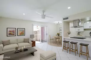 1237 E Lawrence Ln, Phoenix, AZ 85020 - Photo 1