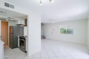 1237 E Lawrence Ln, Phoenix, AZ 85020 - Photo 4
