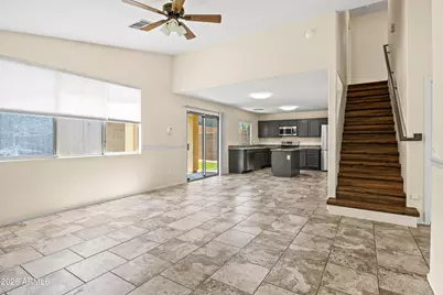 21827 N 40th Way, Phoenix, AZ 85050 - Photo 2