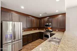 1036 Wagner Pl, Sierra Vista, AZ 85635 - Photo 6