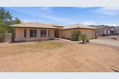 9584 W Tinajas Drive W, Arizona City, AZ 85123 - Photo 2