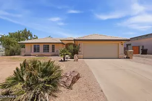 9584 W Tinajas Dr W, Arizona City, AZ 85123 - Photo 1