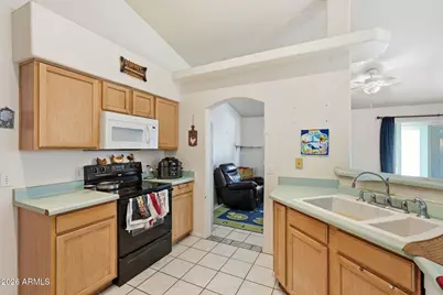 9584 W Tinajas Drive W, Arizona City, AZ 85123 - Photo 12