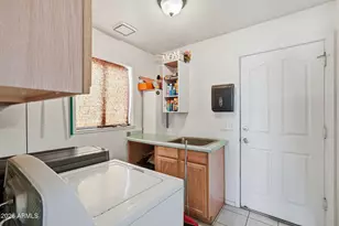 9584 W Tinajas Dr W, Arizona City, AZ 85123 - Photo 28