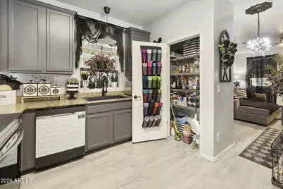10206 E Isleta Avenue, Mesa, AZ 85209 - Photo 16