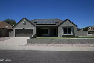 1326 E Taro Ln, Phoenix, AZ 85024 - Photo 1