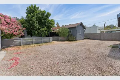 537 W Willetta Street, Phoenix, AZ 85003 - Photo 18